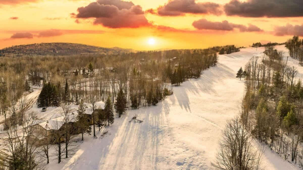 Retro Ski-In Ski-Out Villa At Powderhorn Mountain Bessemer エクステリア 写真