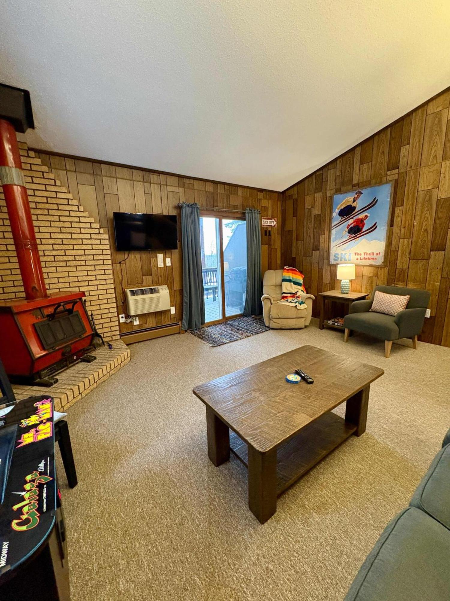 Retro Ski-In Ski-Out Villa At Powderhorn Mountain Bessemer エクステリア 写真